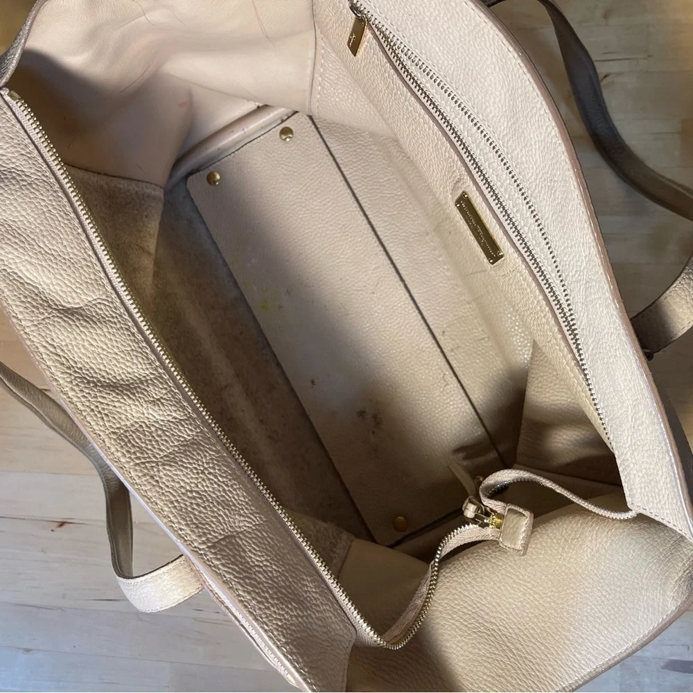 Salvatore Ferragamo Amy Large Leather Tote | Made in Italy